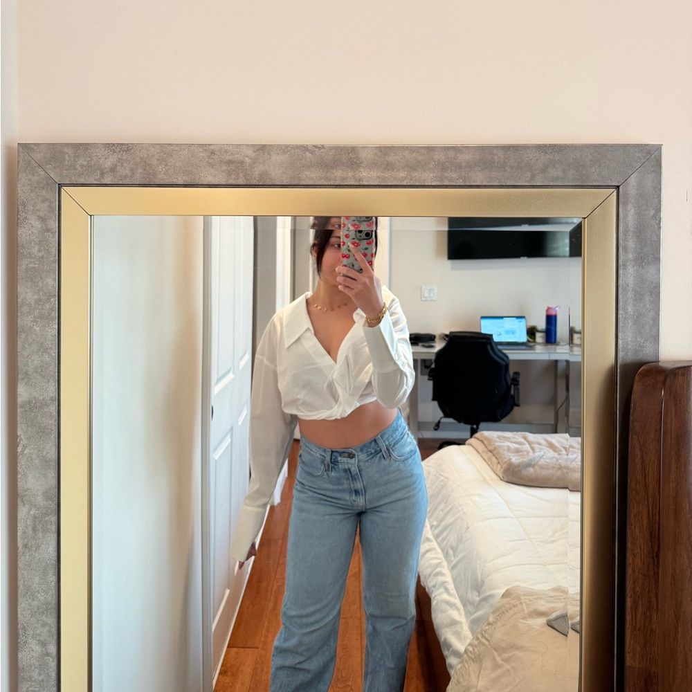 Zara cropped white button up with twist front.